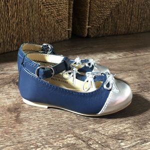 EUC Janie & Jack Leather shoes size 4